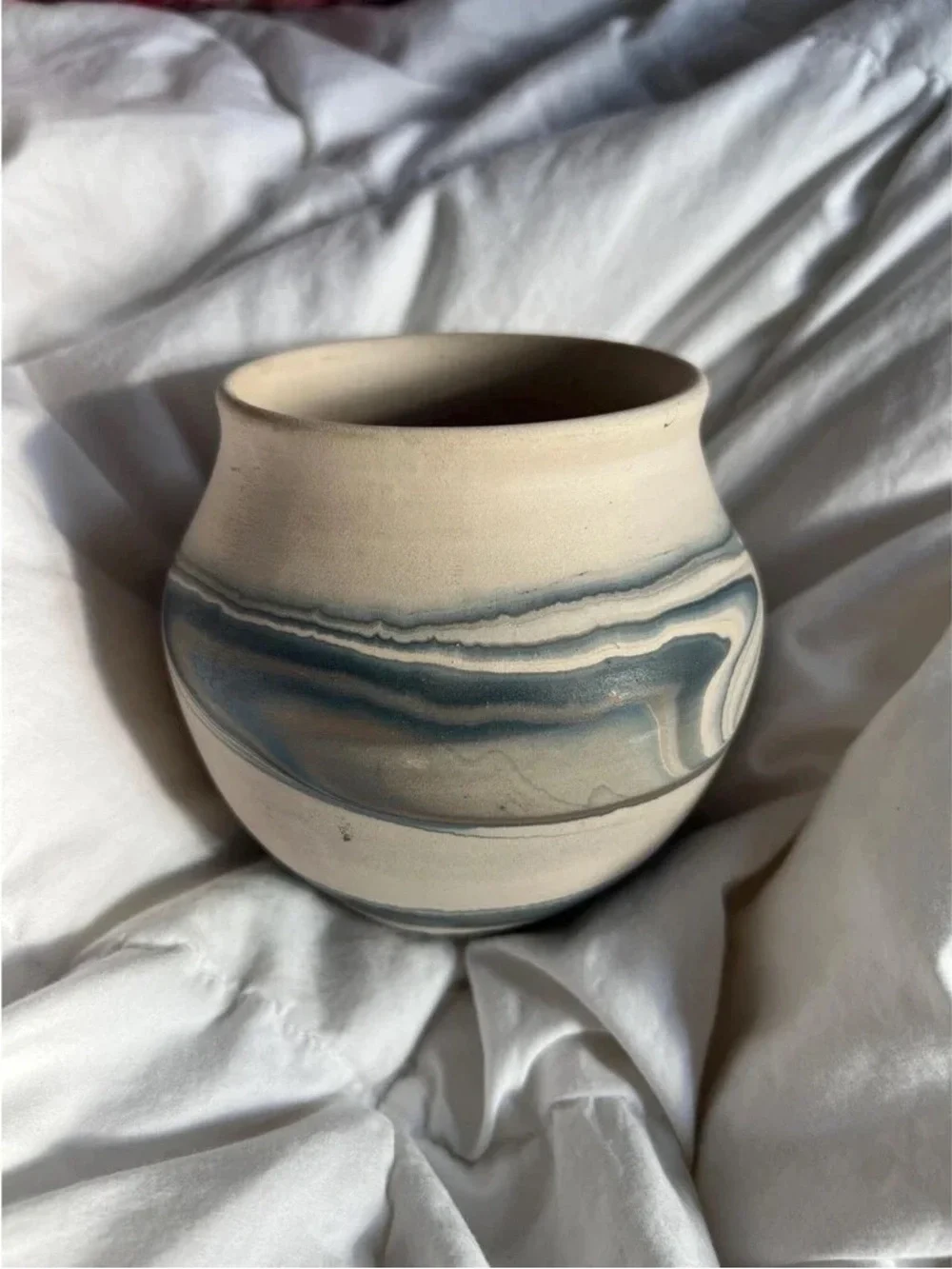 Handmade Marbled Ceramic Vase in Cream and Gray - Picture 4 of 6